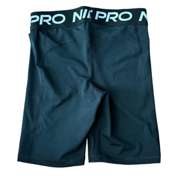 Nike Pro 365 Women's High-Waisted 7" Shorts Black Size Medium - Picture 4 of 6